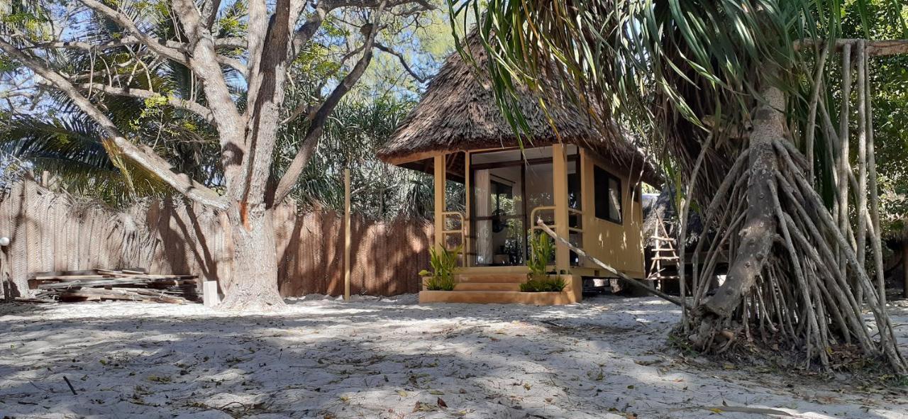 Hostel Mikadi Beach Camp&Backpackers Daressalam Exterior foto