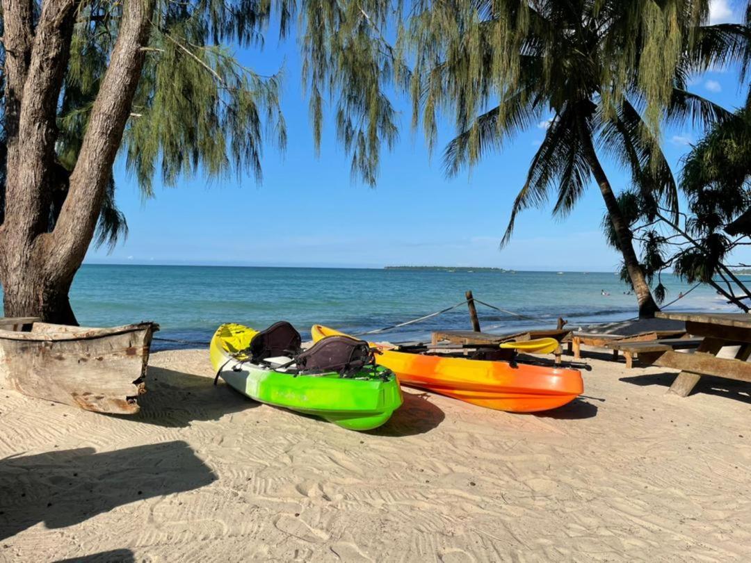 Hostel Mikadi Beach Camp&Backpackers Daressalam Exterior foto