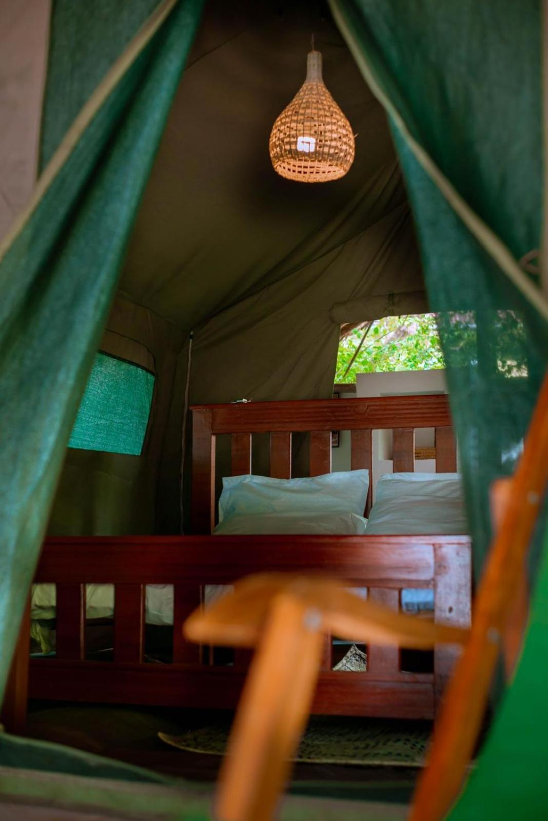 Hostel Mikadi Beach Camp&Backpackers Daressalam Exterior foto
