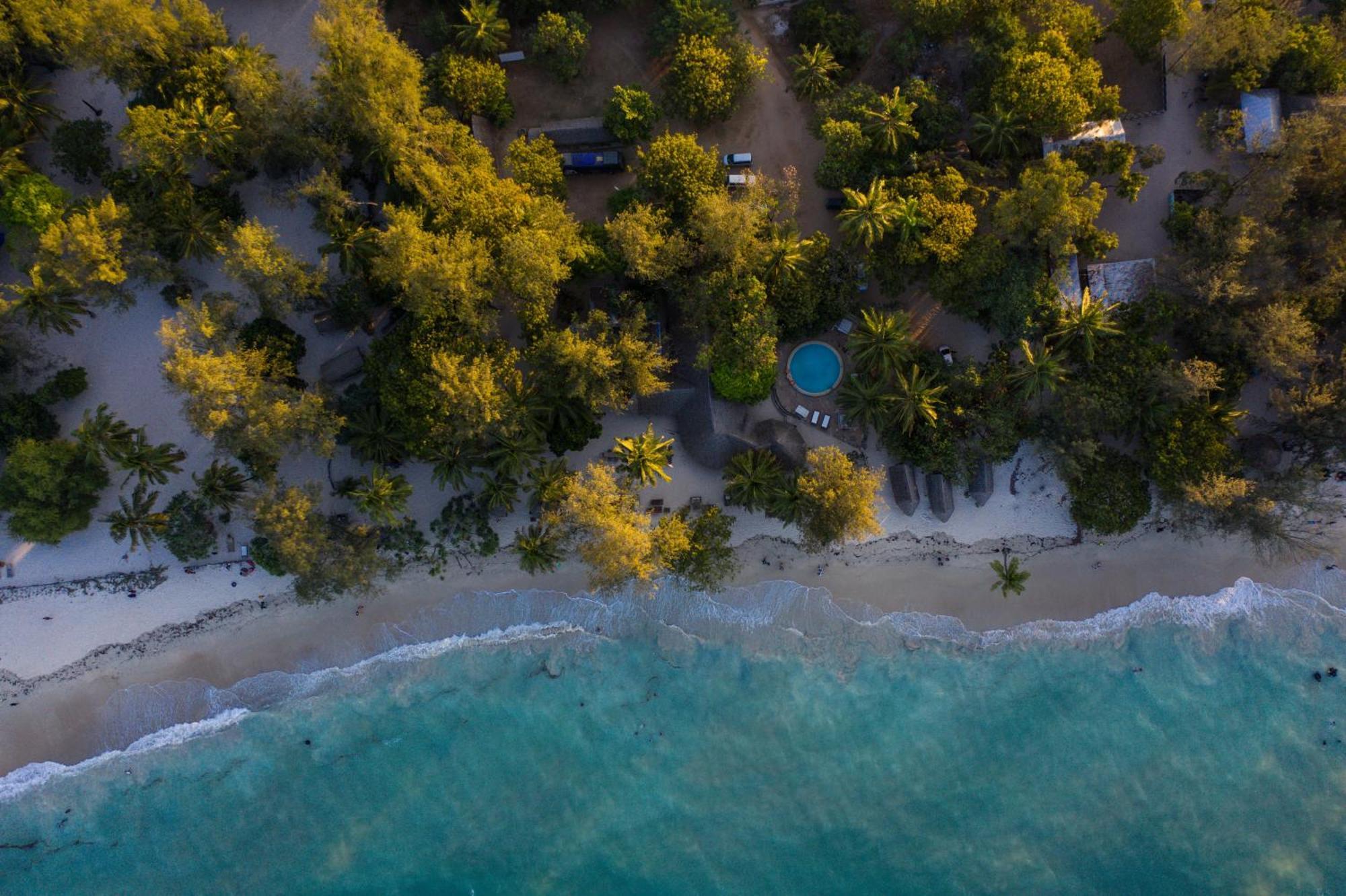 Hostel Mikadi Beach Camp&Backpackers Daressalam Exterior foto