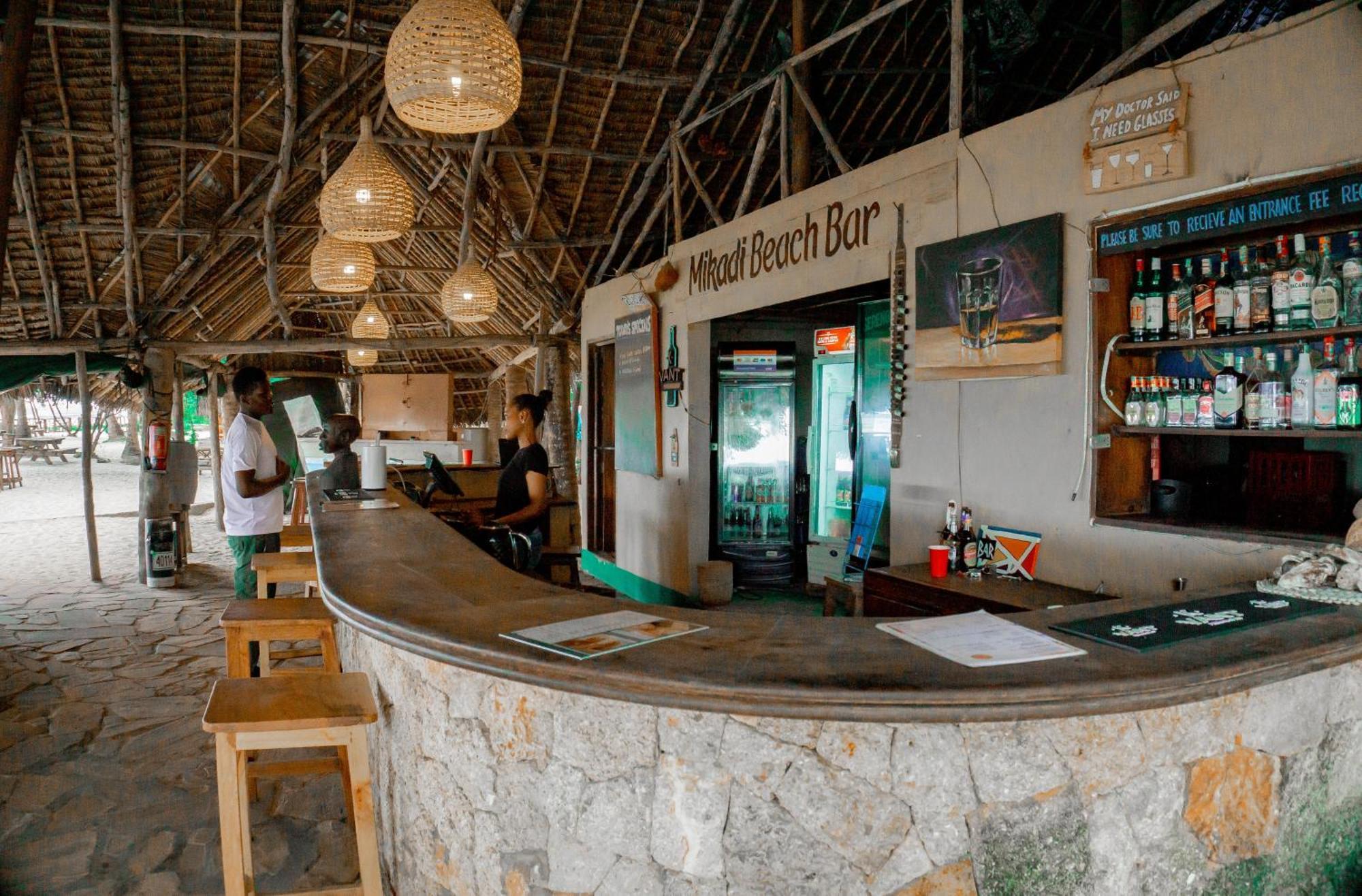 Hostel Mikadi Beach Camp&Backpackers Daressalam Exterior foto