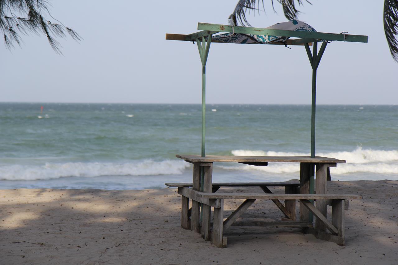 Hostel Mikadi Beach Camp&Backpackers Daressalam Exterior foto