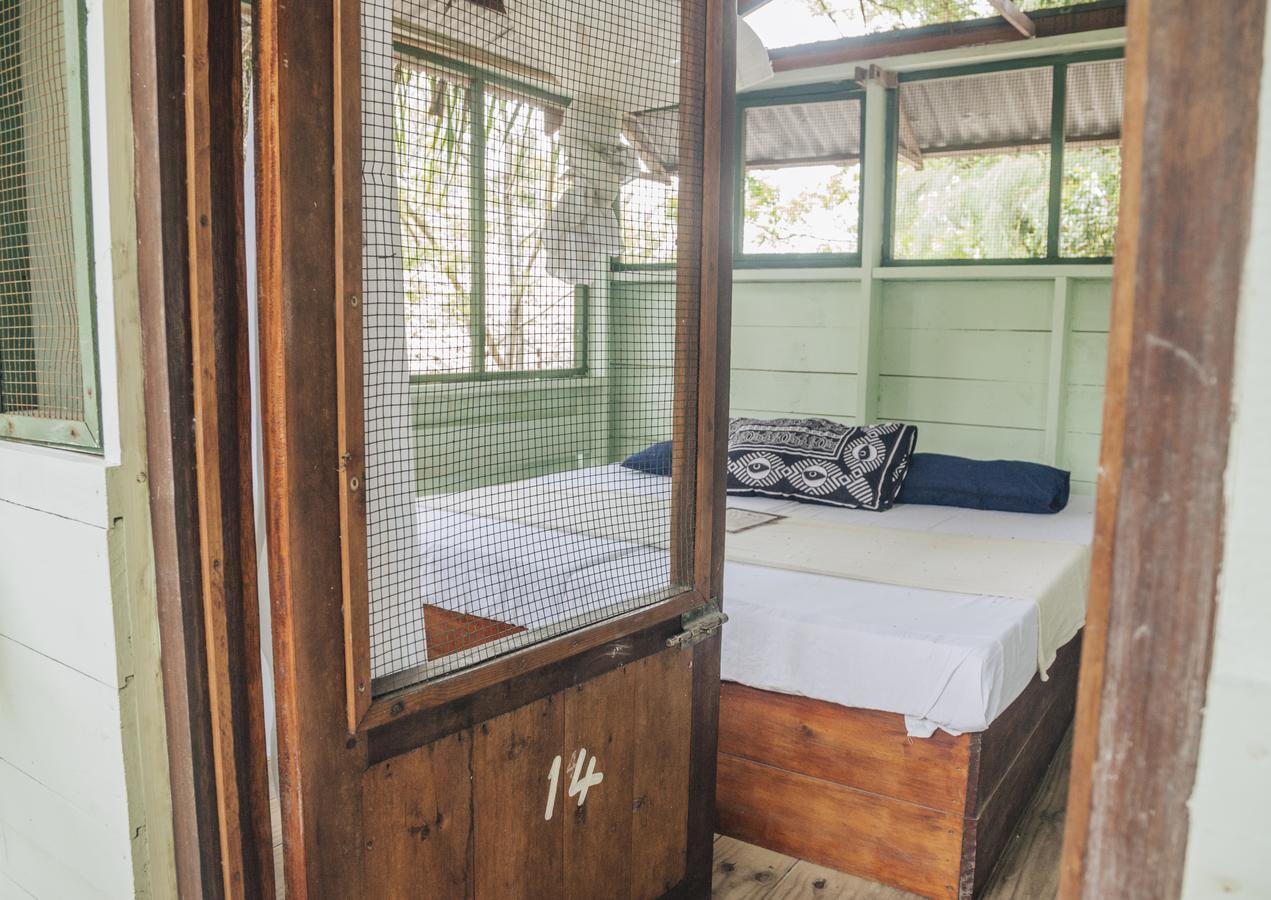 Hostel Mikadi Beach Camp&Backpackers Daressalam Exterior foto