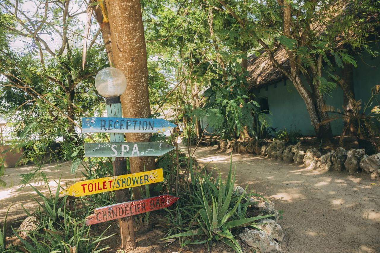 Hostel Mikadi Beach Camp&Backpackers Daressalam Exterior foto